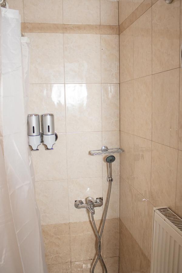 F K Room 3 Éjo Kültér fotó